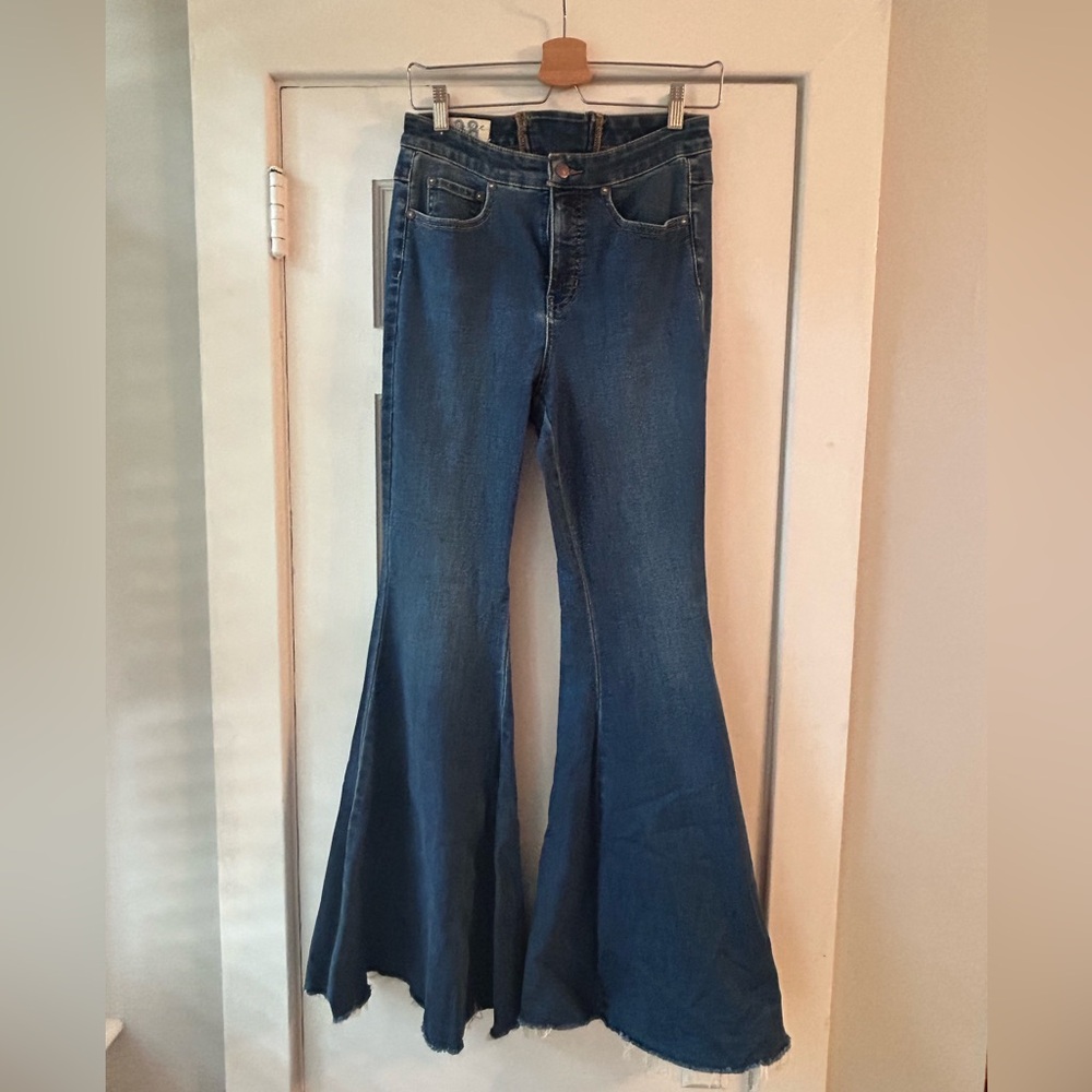 We the Free lace up back flares size 28